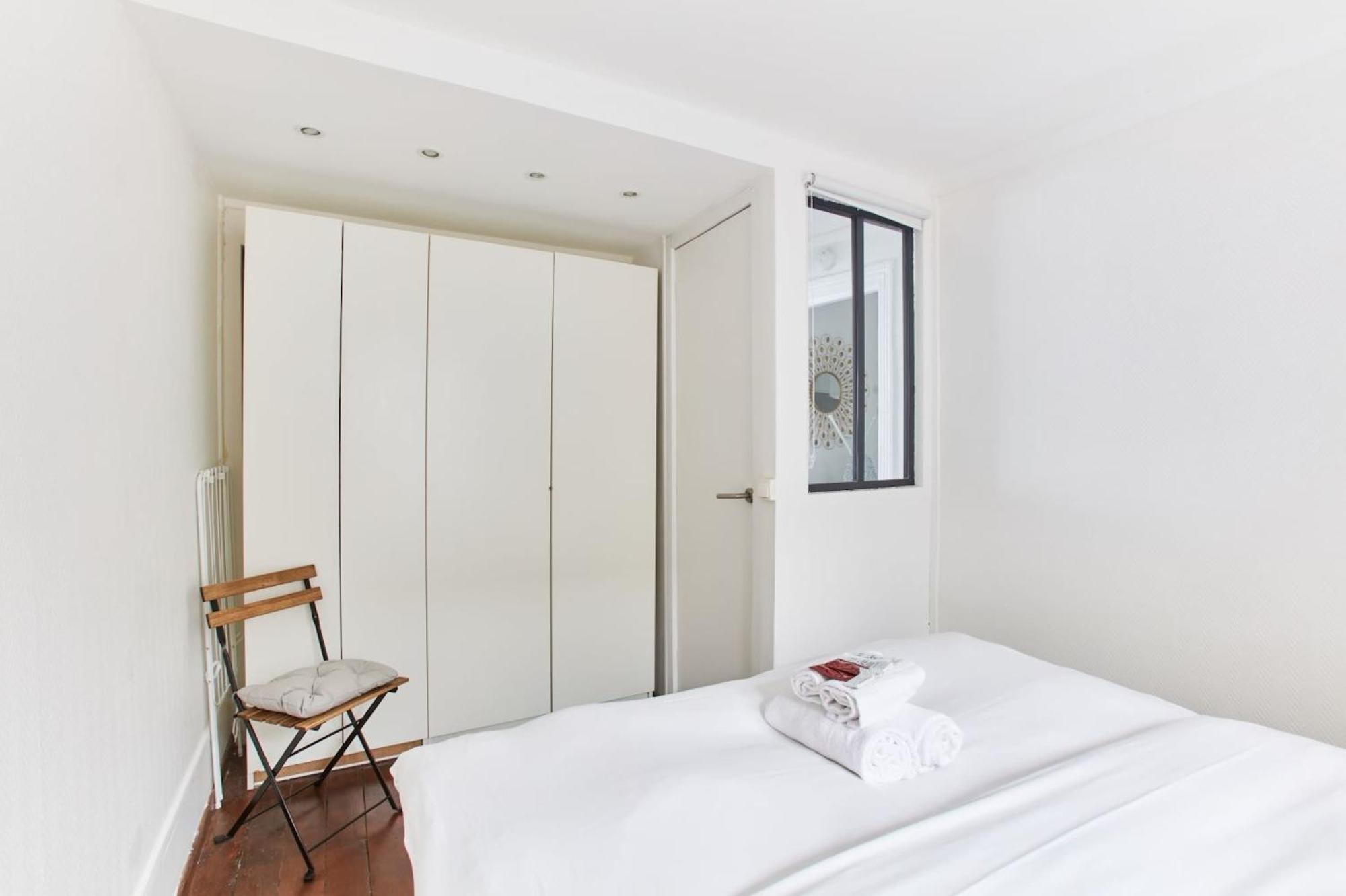 Montmartre & Sacre-Coeur Basilica - 1Br - Cityapartmentstay Париж Екстер'єр фото